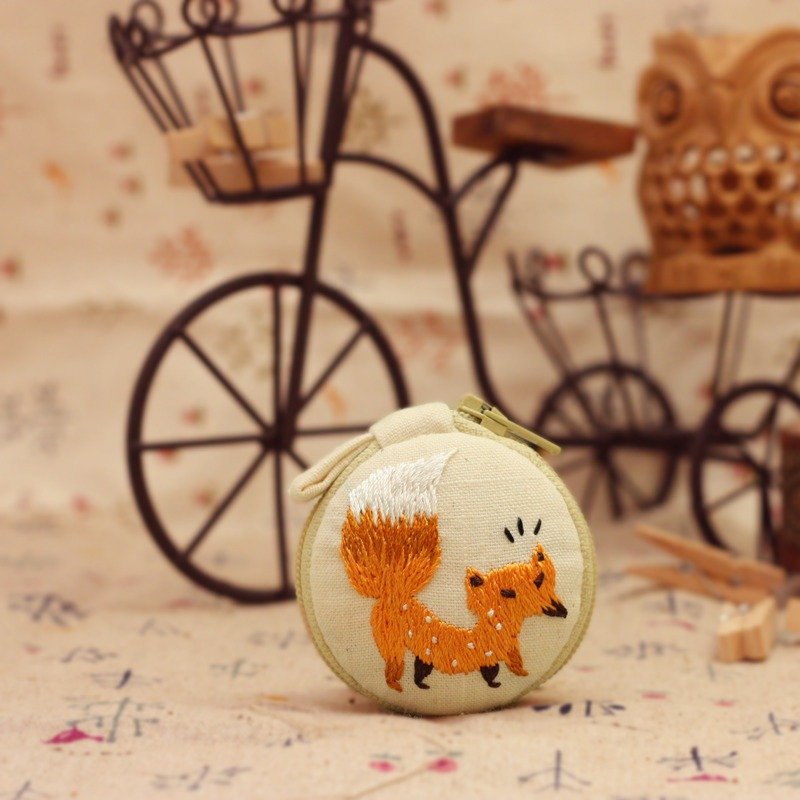 刺繡 ♥ 小狐狸 ♥ 馬卡龍零錢包 吊飾 鑰匙圈 手作 婚禮小物 - 零錢包/小錢包 - 棉．麻 橘色