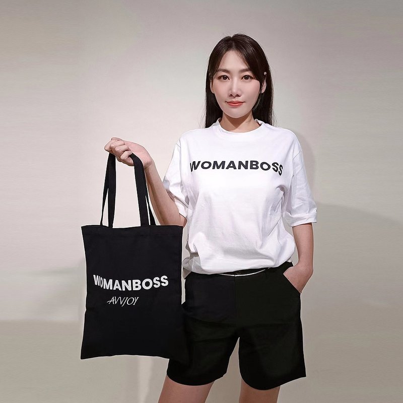 AVVJOY | WOMANBOSS 標語T 恤 + 黑色時尚環保購物袋 - 女上衣/長袖上衣 - 棉．麻 白色