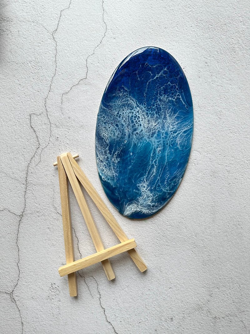 Ocean style oval wood decoration with easel - Items for Display - Wood 