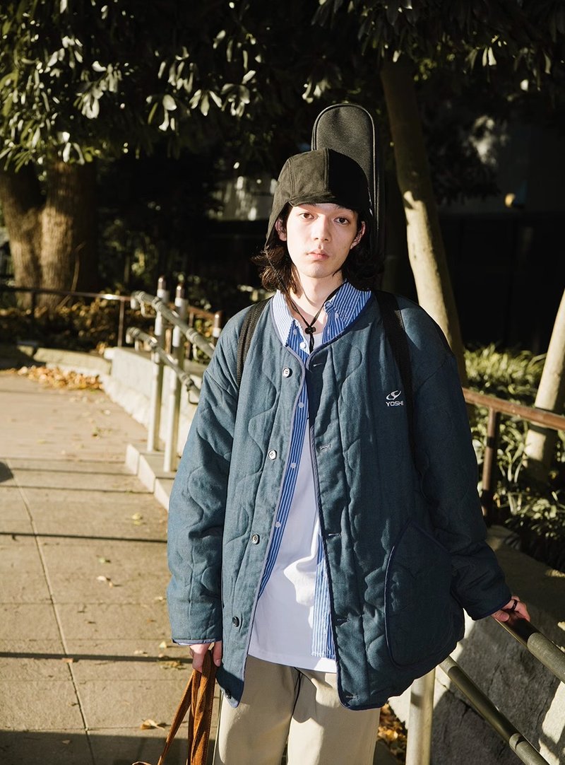 Passing by the park retro quilted tencel denim coat - เสื้อโค้ทผู้ชาย - วัสดุอื่นๆ สีน้ำเงิน