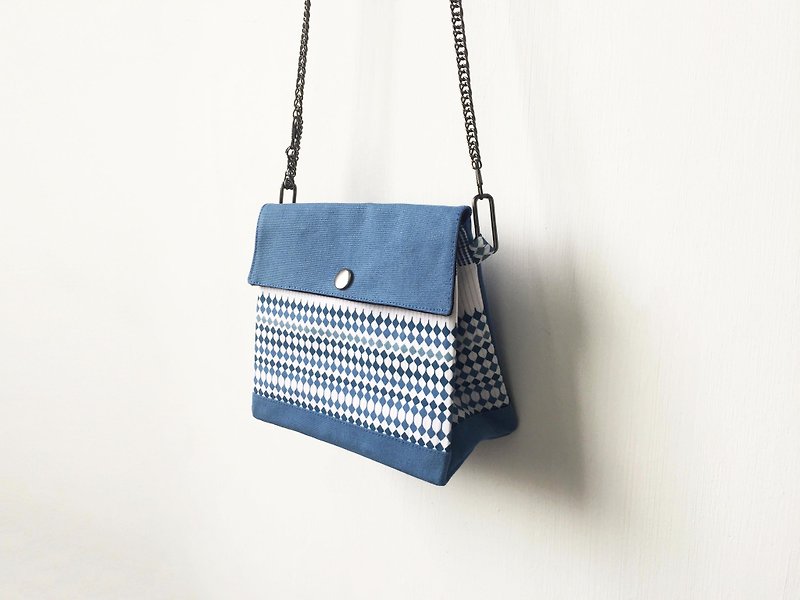 blue quilted clutch / chain bag / shoulder bag/with chain - Clutch Bags - Cotton & Hemp Blue