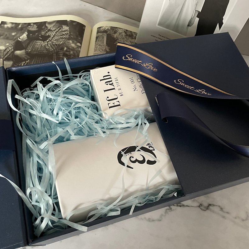 Pantone經典藍香氛禮盒 - A款 - 香薰蠟燭/燭台 - 玻璃 