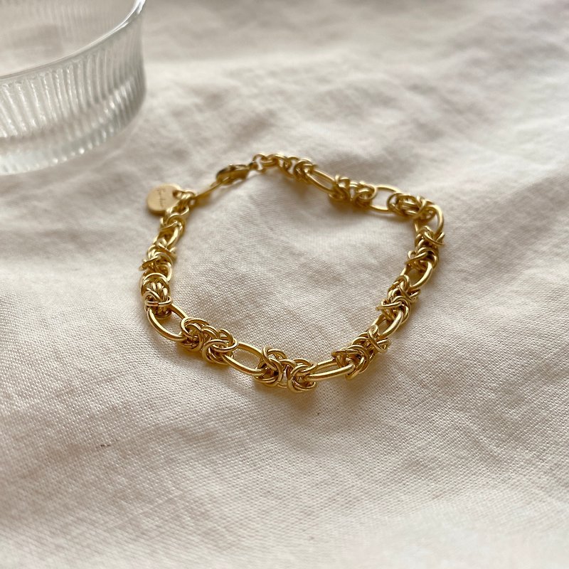 Simple- Brass bracelet - สร้อยข้อมือ - ทองแดงทองเหลือง สีทอง
