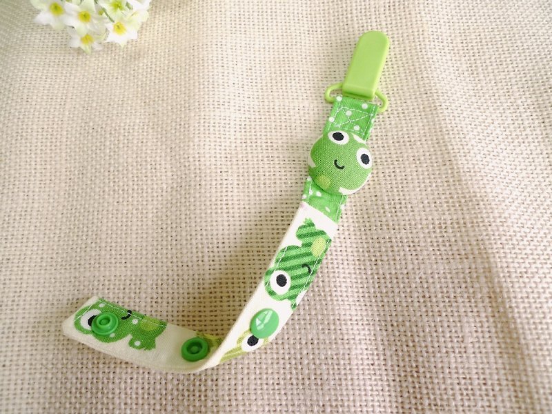 Little frog-buckle pacifier chain/toy chain - ผ้ากันเปื้อน - กระดาษ สีเขียว