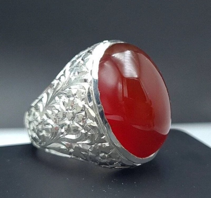 Mens Yemeni Aqeeq Ring Deep Blood Red Yamni Agate Ring For Men Natural Agate - 戒指 - 寶石 紅色