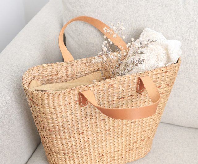 TOTE hotsell Wicker Handle Woven