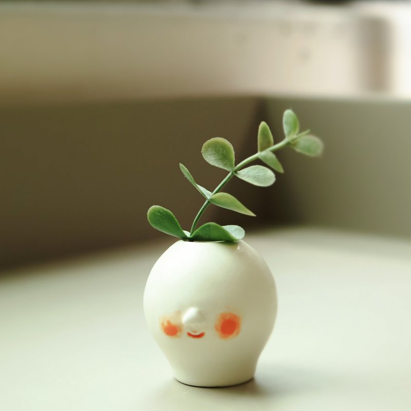 YUME 陶瓷花器 - 花瓶/花器 - 瓷 白色