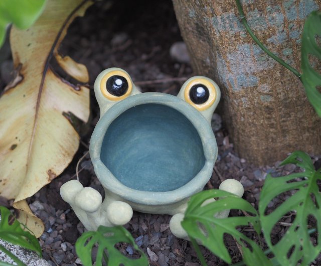 大きな口のカエル - ショップ 鶏の頭と鴨の足 置物 - Pinkoi