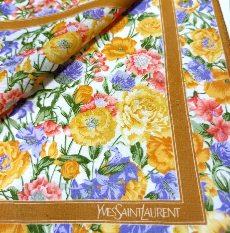 Yves Saint Laurent Vintage Handkerchief Multi Floral 19 x 18.5 inches - 手帕 - 棉．麻 橘色