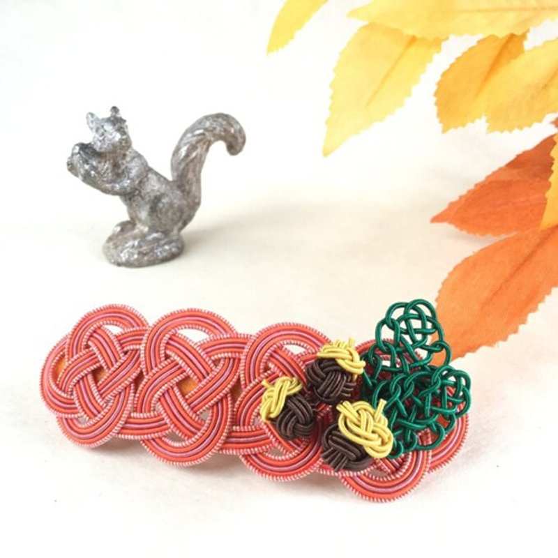 Acorn barrette made with mizuhiki - เครื่องประดับผม - วัสดุอื่นๆ สีส้ม