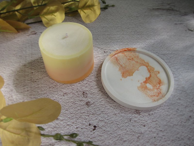 【Customized】Fragrance rendering essential oil candle-Fragrance Love - เทียน/เชิงเทียน - ขี้ผึ้ง สีส้ม