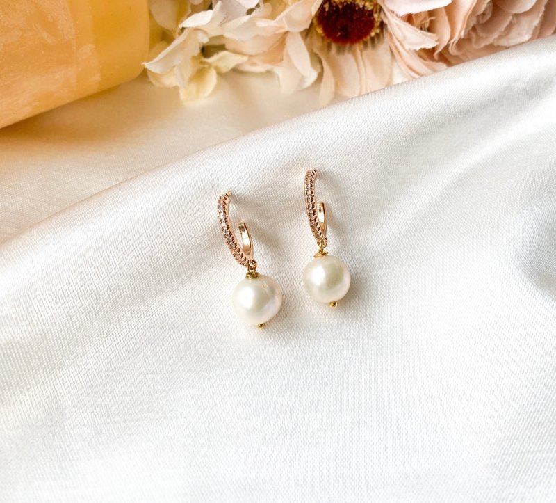 RURI | 14K gold-plated Stone earrings, natural freshwater pearl earrings and Clip-On - ต่างหู - ไข่มุก สีทอง