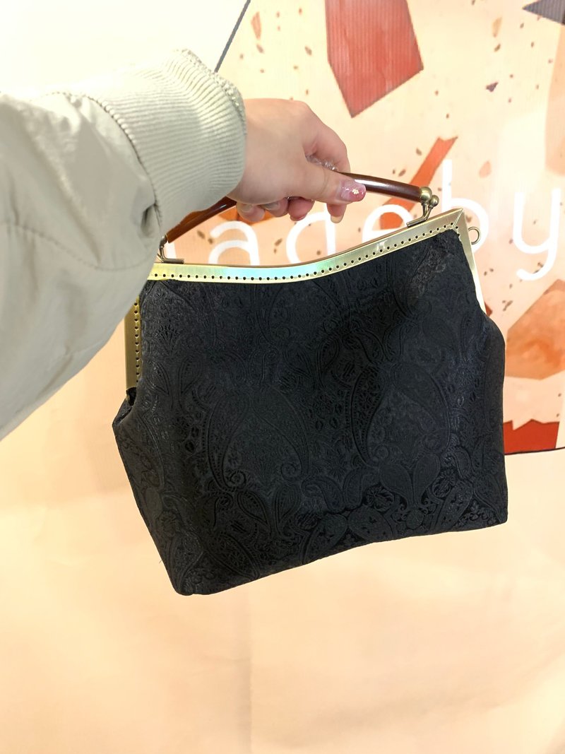 預留品 MBC 人手製 牛角手柄 黑色腰果花織錦 25cm 框 口金包 - 側背包/斜背包 - 棉．麻 黑色