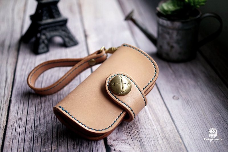 Saddle leather key case (button type) - Keychains - Genuine Leather White