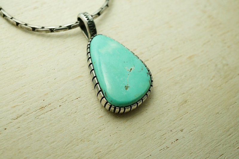 【janvierMade】High Grade Nevada Turquoise sterling silver PENDANT and Necklace - สร้อยคอ - เครื่องเพชรพลอย 