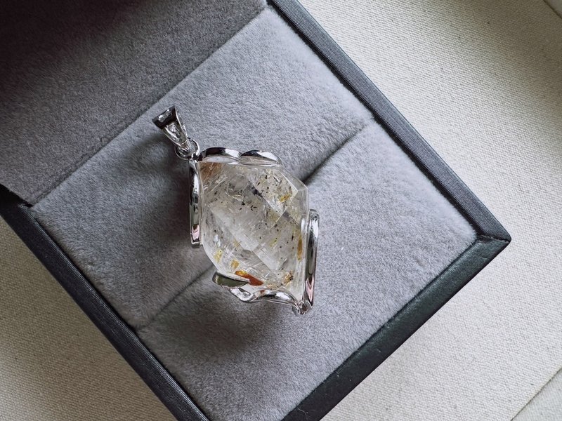 油膽閃靈水晶・白銅立體托架吊墜 - 項鍊 - 水晶 