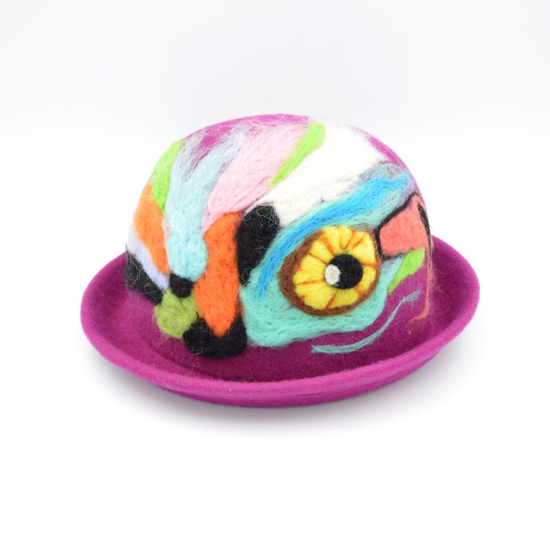 Handmade Wool Embroidery Hat with Abstract Parrot Pattern Embroidered Cashmere Hat - หมวก - ขนแกะ สึชมพู