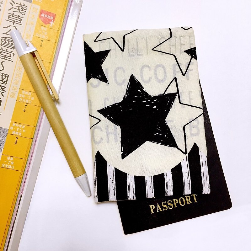 Limited Cloth Black Star Passport Holder Passport Holder - ที่เก็บพาสปอร์ต - ผ้าฝ้าย/ผ้าลินิน สีดำ