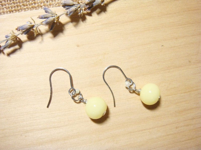 柚子林琉璃 -百搭琉璃耳環系列 - 鵝黃色- 可改夾式 - 耳環/耳夾 - 玻璃 黃色