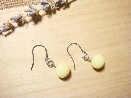 柚子林琉璃 柚子林琉璃 -百搭琉璃耳環系列 - 鵝黃色- 可改夾式