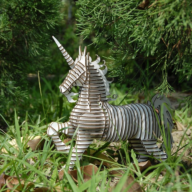 Unicorn 3D hand-made DIY home decoration white - Items for Display - Paper White