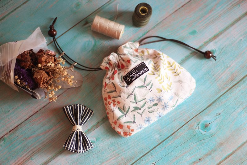 Hand made small beam pockets. Wildflower - Toiletry Bags & Pouches - Cotton & Hemp White