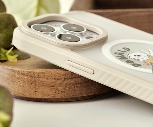 iPhone　スマホケース　MagSafe 対応　ドナルドダック Disney Life-ドナルドダックとデイジーのステッカー風 黄ばみ防止 耐