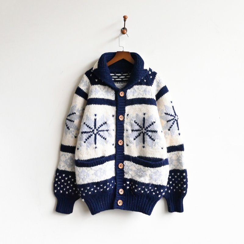 [Egg Plant Vintage] Moonlight Snowflake Pure Wool Vintage Sweater Jacket - Women's Sweaters - Wool 