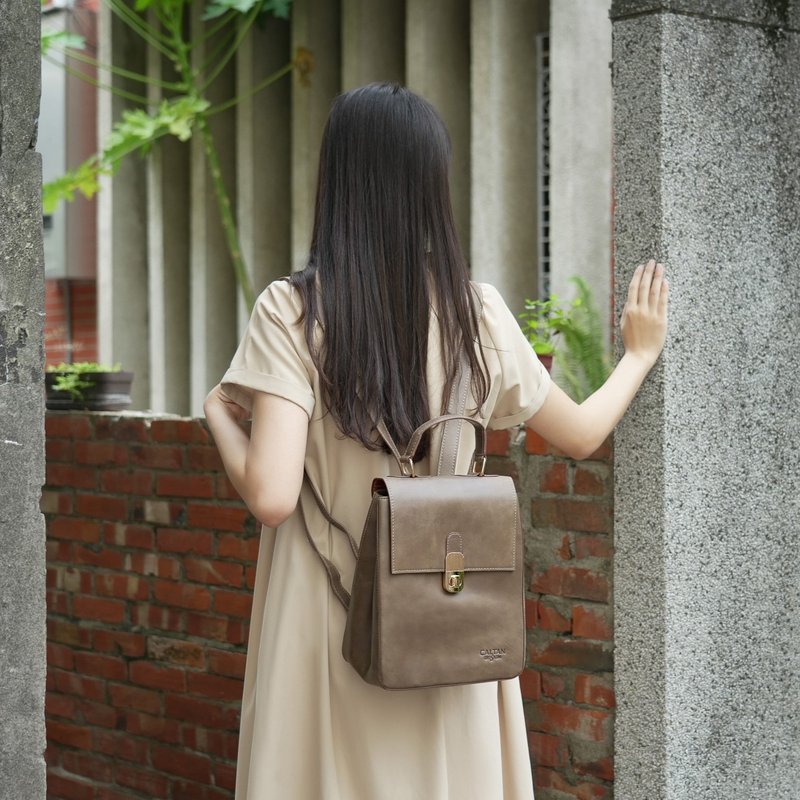 [24hr fast shipping] Yamate Twist Leather Backpack 5526 Three Colors - กระเป๋าแมสเซนเจอร์ - หนังแท้ สีนำ้ตาล