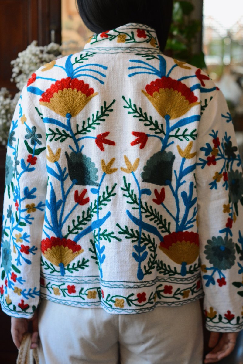 Suzani蘇札尼手工刺繡純棉寬袖外套 - 彼岸花 - 女大衣/外套 - 棉．麻 多色