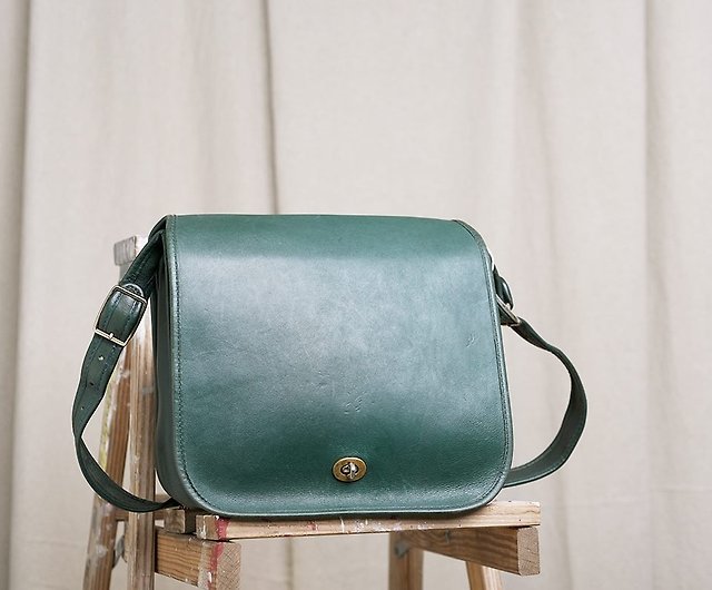 70s Vintage FRYE American Green Antique Bag - Shop GoYoung Vintage  Messenger Bags & Sling Bags - Pinkoi
