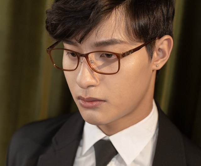 HOYA-New Vision FROMEYES 高屈折ブルーライトフィルター × Tri