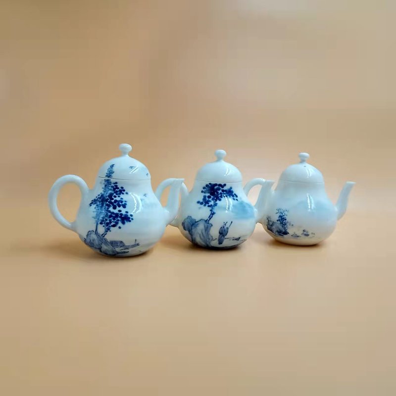 Picking up gold blue and white Siting pot - ถ้วย - เครื่องลายคราม 