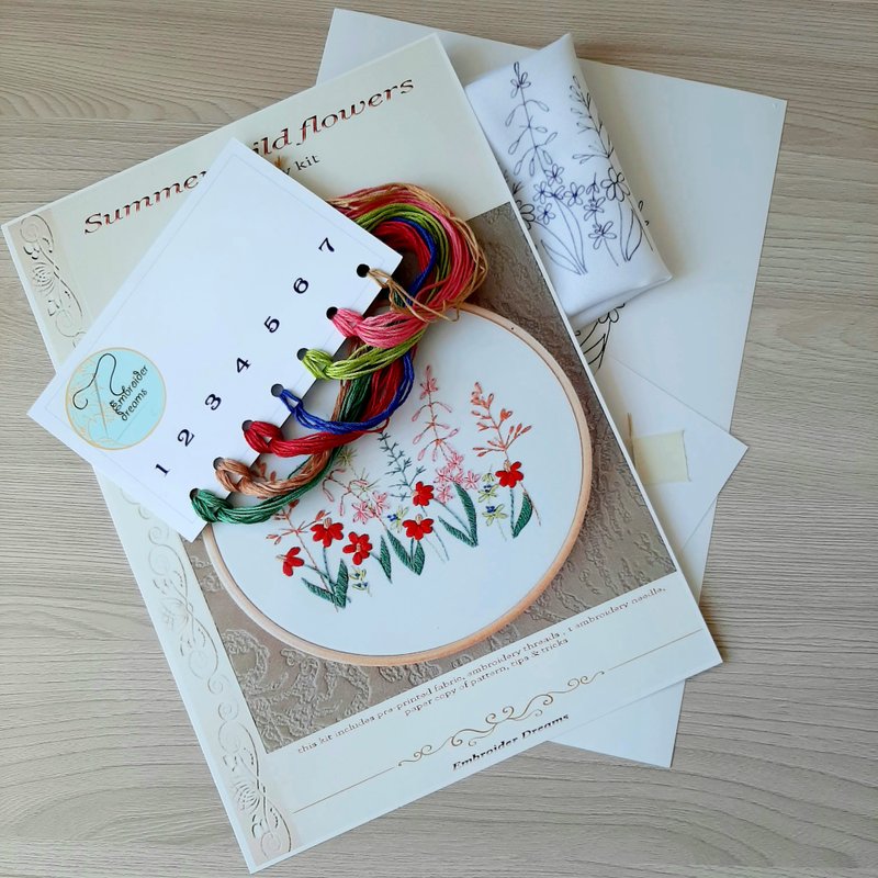 手工刺繡套件 wild flower hand embroidery kit, description in English - 編織/刺繡/羊毛氈/縫紉 - 繡線 多色