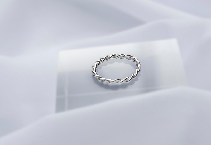 twist ring - General Rings - Sterling Silver Gray