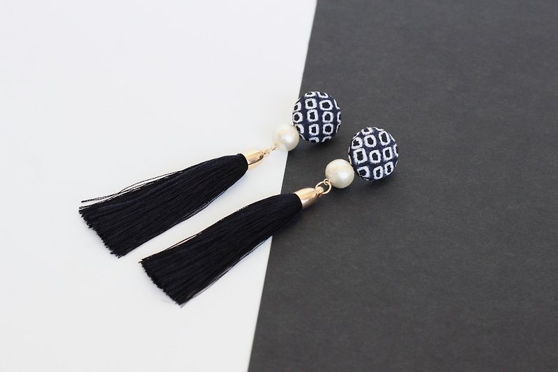 long tassel earrings, button earrings, Japanese accessory, cotton pearl - 髮帶/頭箍 - 絲．絹 黑色