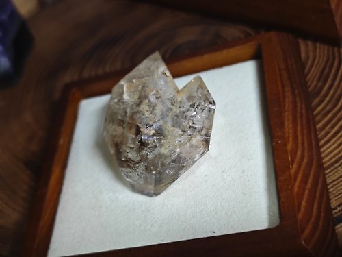 zen crystal jewelry 礦石設計 黃泥骸骨|窗口水晶|歷史悠久的水晶