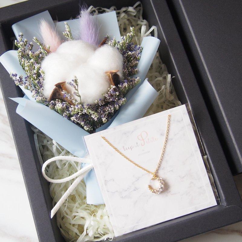 [Warm Bouquet Gift Box Set]: Mini Dry Bouquet (Pink Blue) + [Zircon Moon Necklace] - สร้อยคอ - โลหะ สีน้ำเงิน
