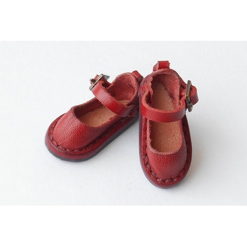 Magnet Miniature Female Thief's Petite One Strap Shoes - แม็กเน็ต - หนังแท้ สีแดง