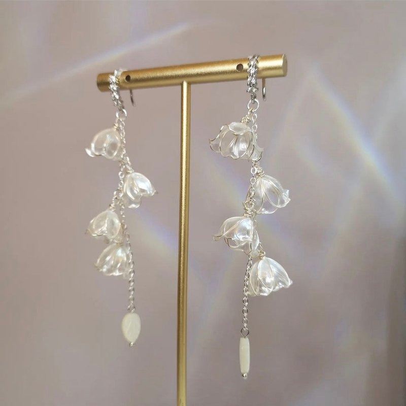 Orchid Dance without stamen version - Earrings & Clip-ons - Resin 