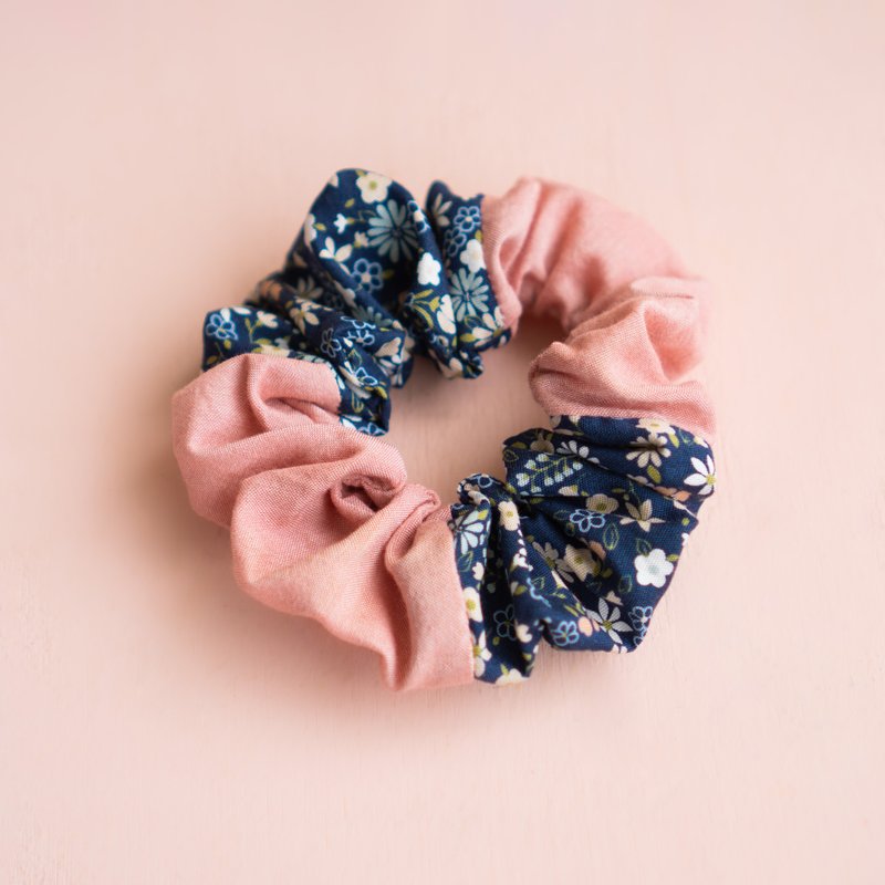 最美禮物 大腸圈  粉紅碎花 - 髮夾/髮圈 - 棉．麻 多色