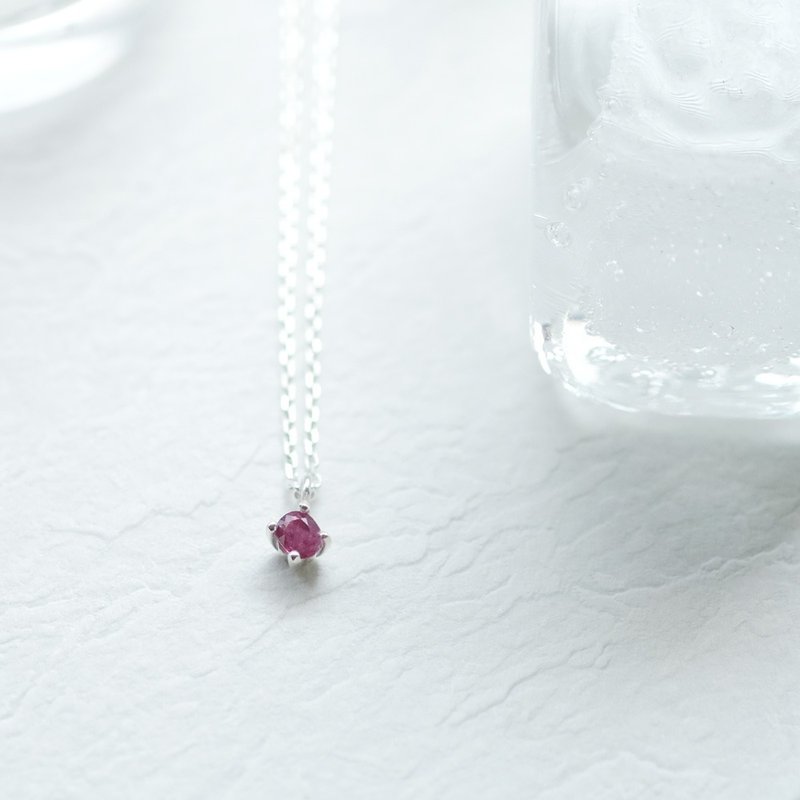 Natural Ruby Diagonal Necklace Silver 925 - สร้อยคอ - โลหะ สีแดง