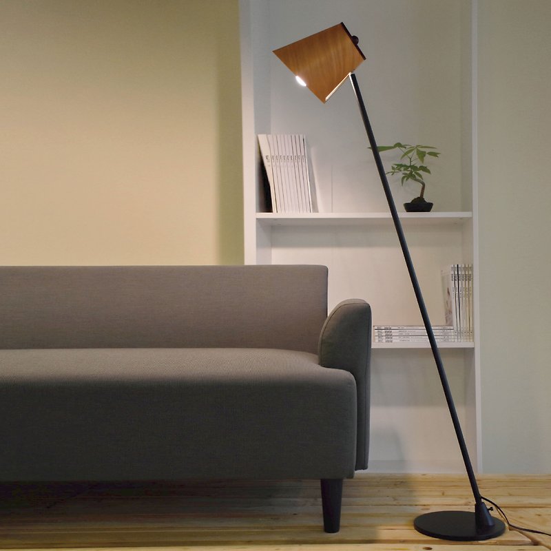 サイドライトSIDE木製スタンディングランプフロアランプ読書灯交換可能光源（E27） - 照明・ランプ - 木製 