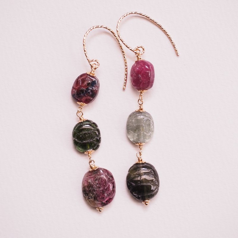 Tourmaline carving turtle Stone 14K gold-packed 14KGF asymmetrical long earrings October birthstone - ต่างหู - เครื่องประดับพลอย หลากหลายสี