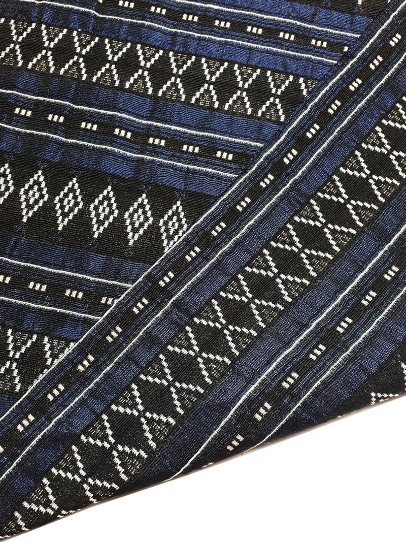 Multi-color Tribal Fabric Thai Woven Fabric Craft Supplies Textile 1/2 yard - 編織/刺繡/羊毛氈/縫紉 - 其他材質 藍色
