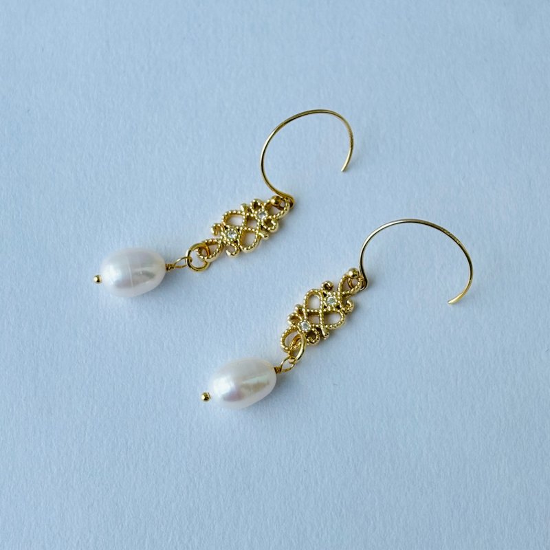 日本淡水珍珠 x 黃銅鋯石14KGF耳勾 耳環 輕珠寶 珍珠飾品 珍珠 - 耳環/耳夾 - 珍珠 白色