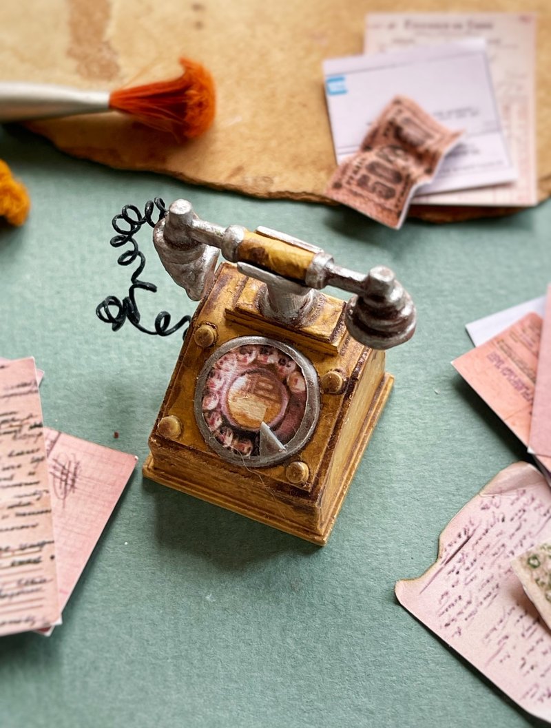 Miniature antique phone set - 公仔/玩偶 - 其他材質 多色