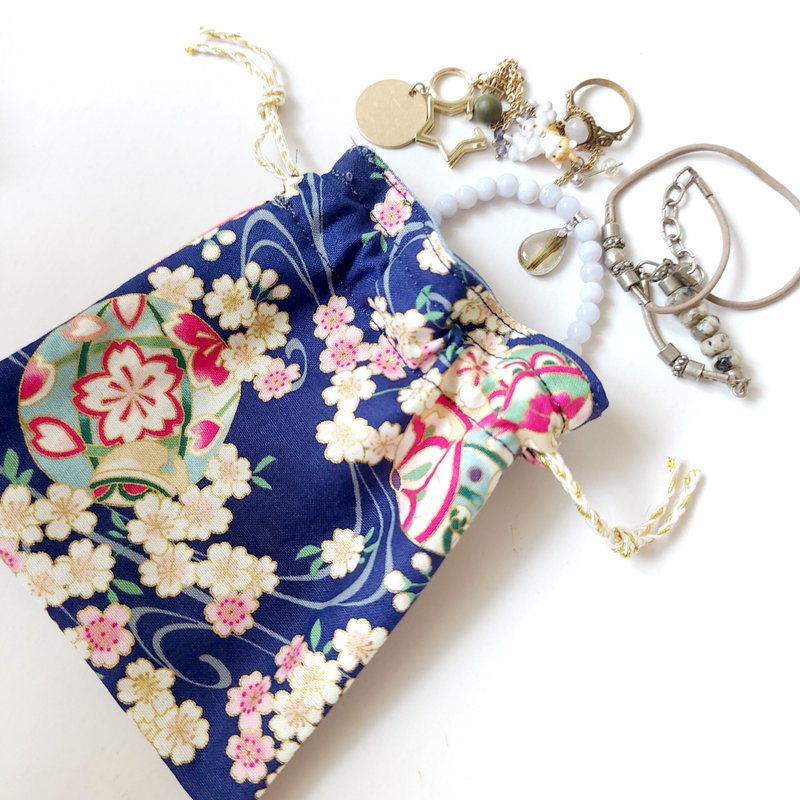 Handmade Travel Jewelry Organizer Drawstring Pouch - กระเป๋าเครื่องสำอาง - ผ้าฝ้าย/ผ้าลินิน สีน้ำเงิน