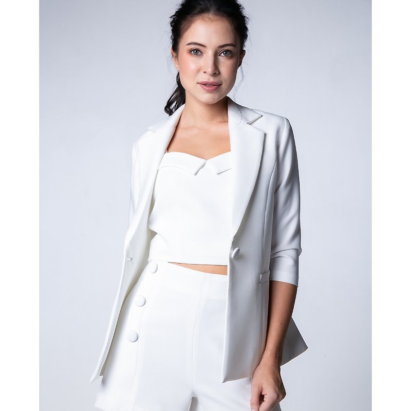 棉．麻 女西裝外套 白色 - Four-quarter sleeve suit jacket, button cuffs, white cotton