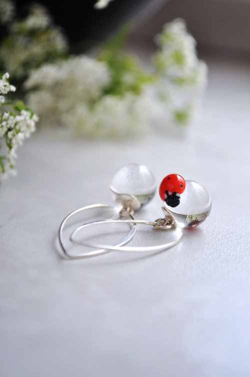 Toutberry Water drop earrings with ladybug Kawaii earrings Insect jewelry Dangle earrings
